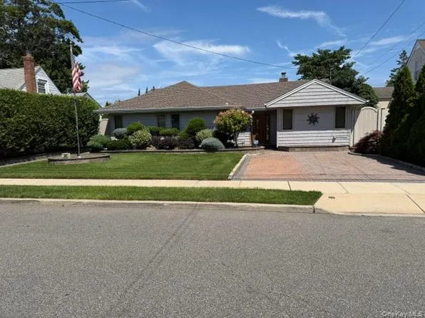 383 Marshall Street, Oceanside, NY 11572