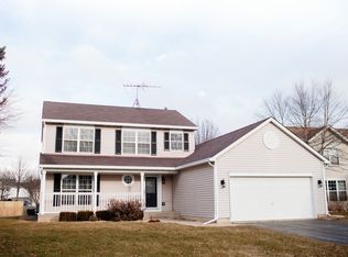 608 Waterfall Ln, Elgin, IL 60124