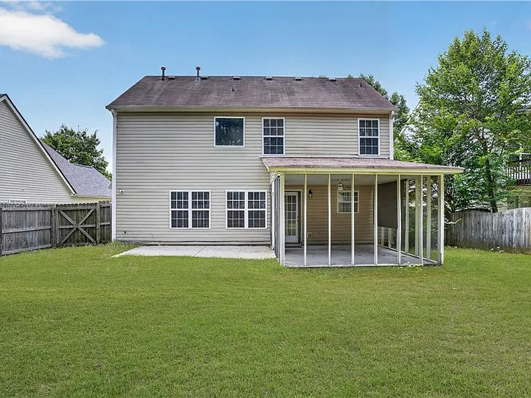 325 Shadowbrooke Cir — Photo 29