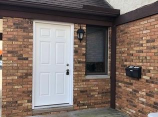 118 W Jackson St #1/2, Morris, IL 60450