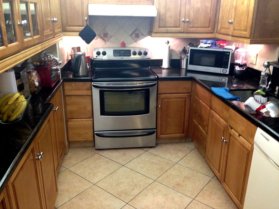 1st image of 3900 N Hills Dr APT 211