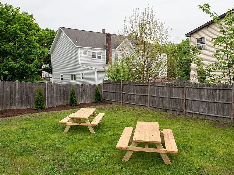 19 Warsaw Ave — Photo 26