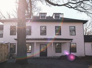 9450 Booneville Rd, West Des Moines, IA 50266