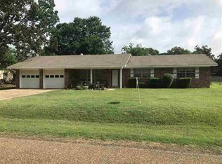 211 Cherokee Trl, Texarkana, TX 75501