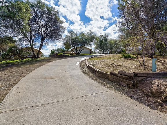 2nd image of 45026 Greystone Ct