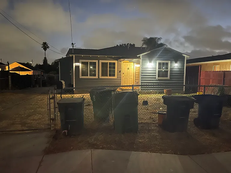 Twin Oaks Ave — Photo 10