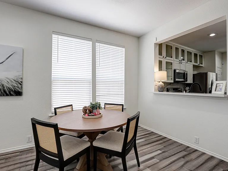 10716 Traymore Dr — Photo 12
