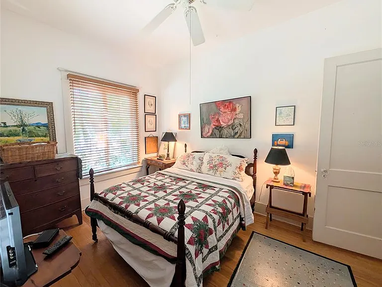 1701 Siesta Dr — Photo 15