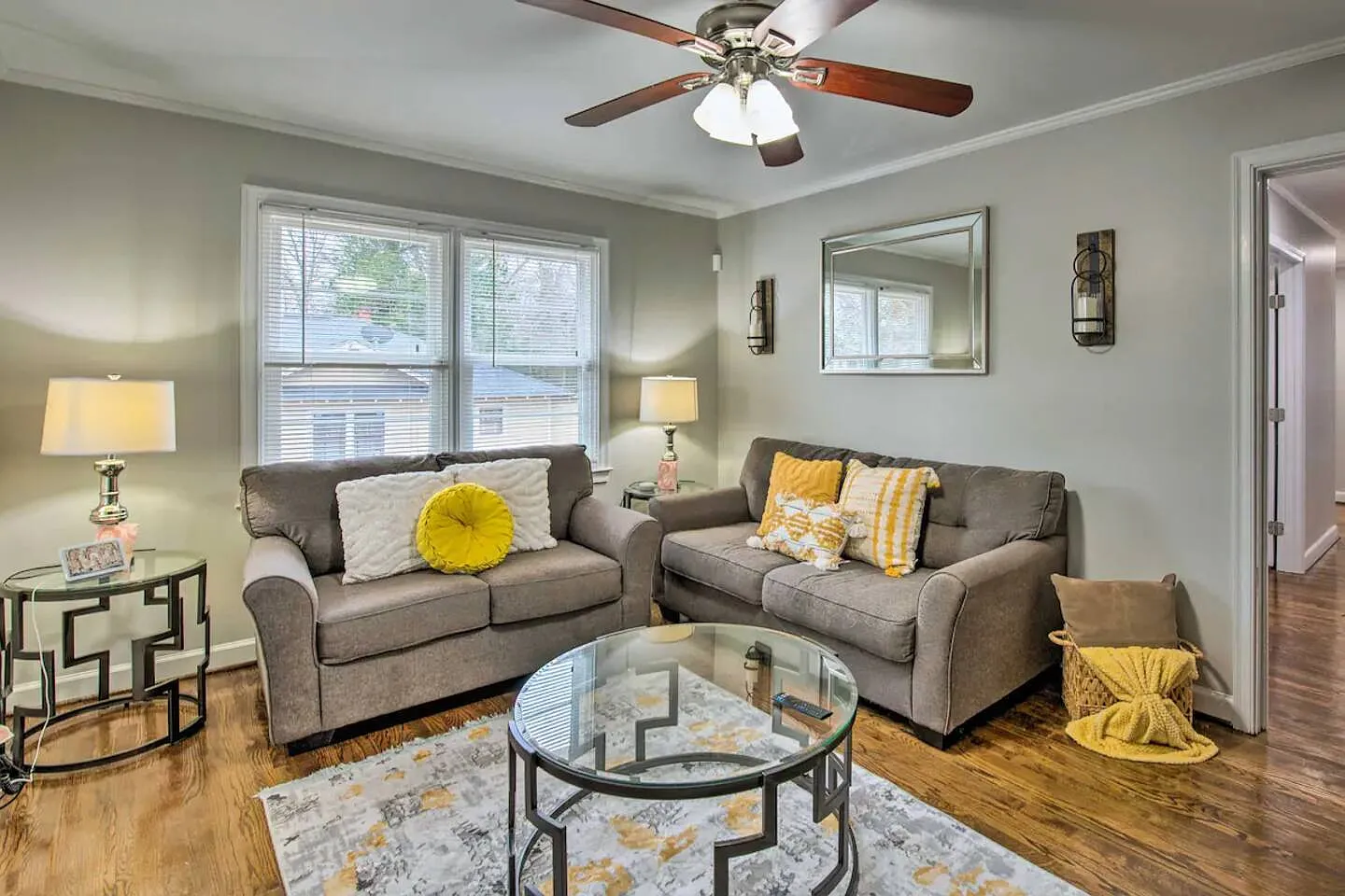 1 bed, 800 sqft, $1,800 — Photo 2
