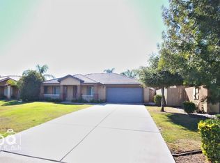 8915 Staten Island Dr, Bakersfield, CA 93311