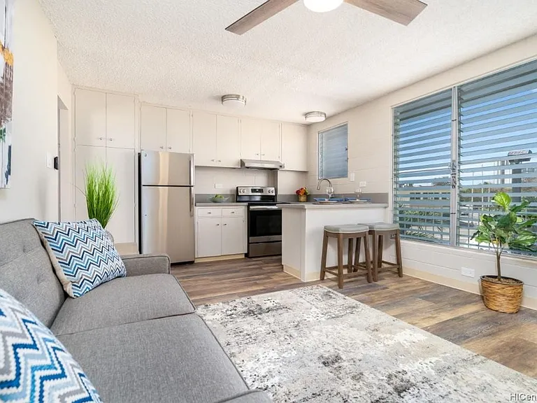 3215 Hoolulu St — Photo 4