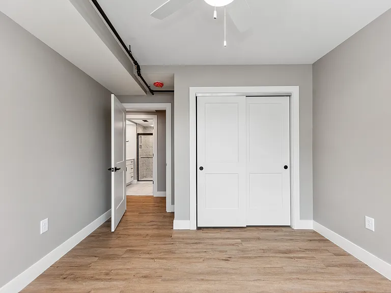 6011 Madison Rd — Photo 15