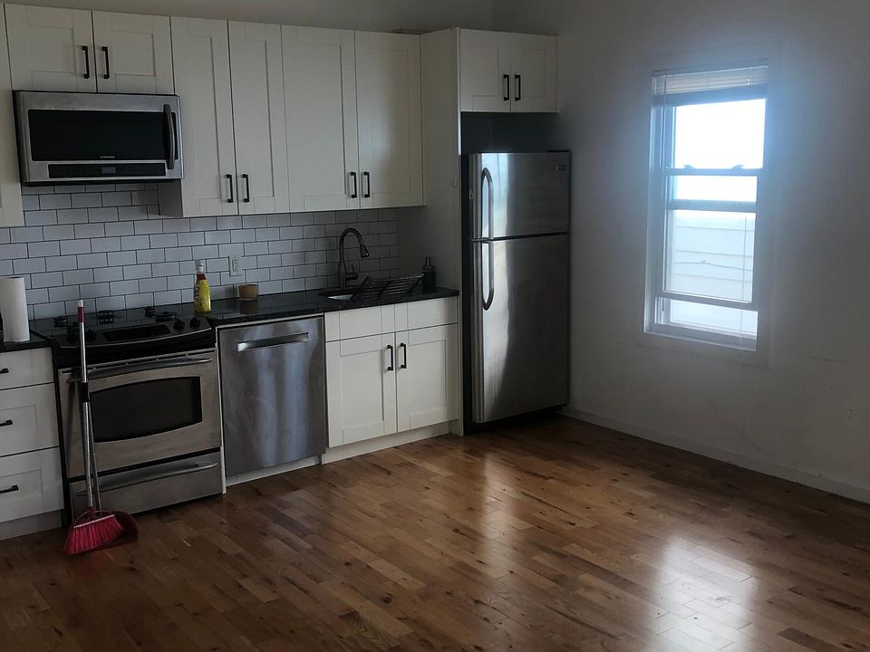 1st image of 6219 74th Ave #2