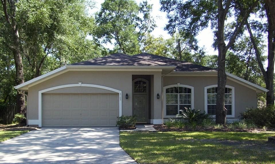 6105 NW 34th Ter