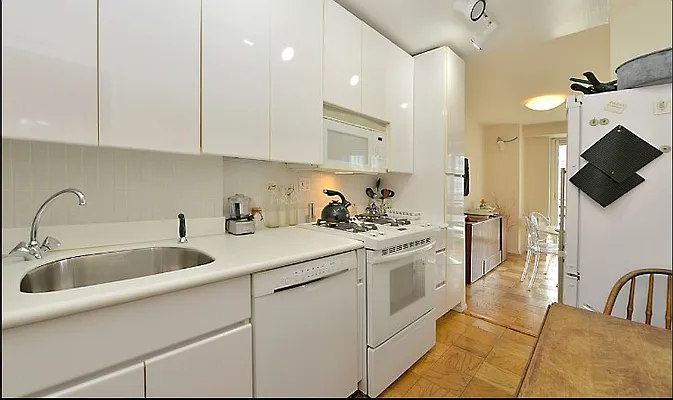 Rented by BSRG Realty | media 9