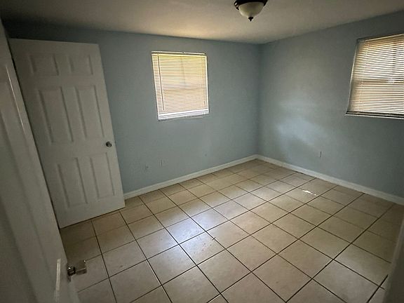 4th image of 607 S Grady Ave
