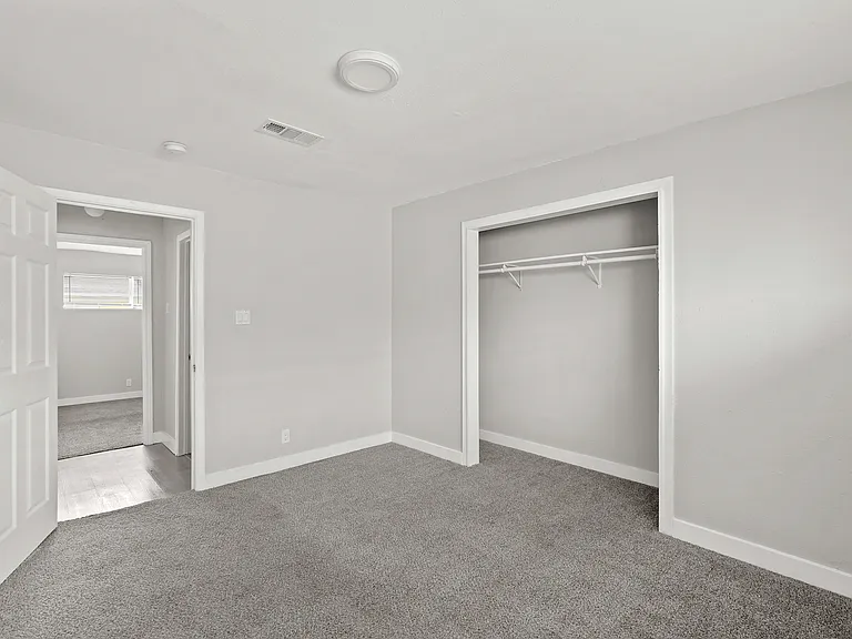 7815 Glass St — Photo 13