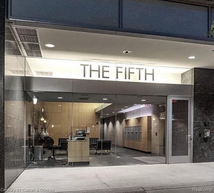 1st image of 432 S Washington Ave Unit 1603