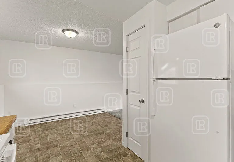 10505 E Mission Ave — Photo 11