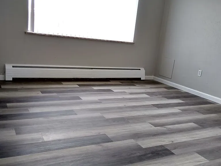1990 N Beeler St #8 — Photo 37
