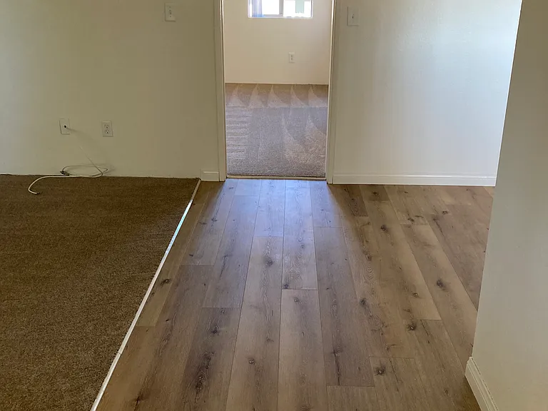 1052 Vale Terrace Dr — Photo 5
