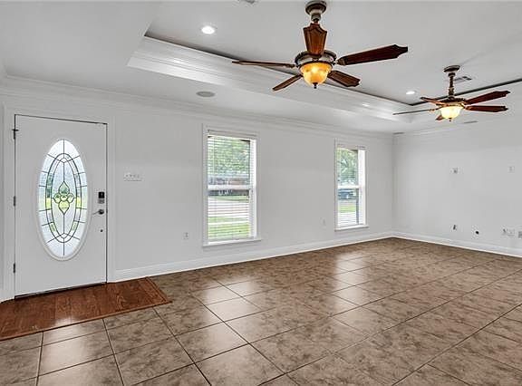 3rd image of 914 Rowley Blvd