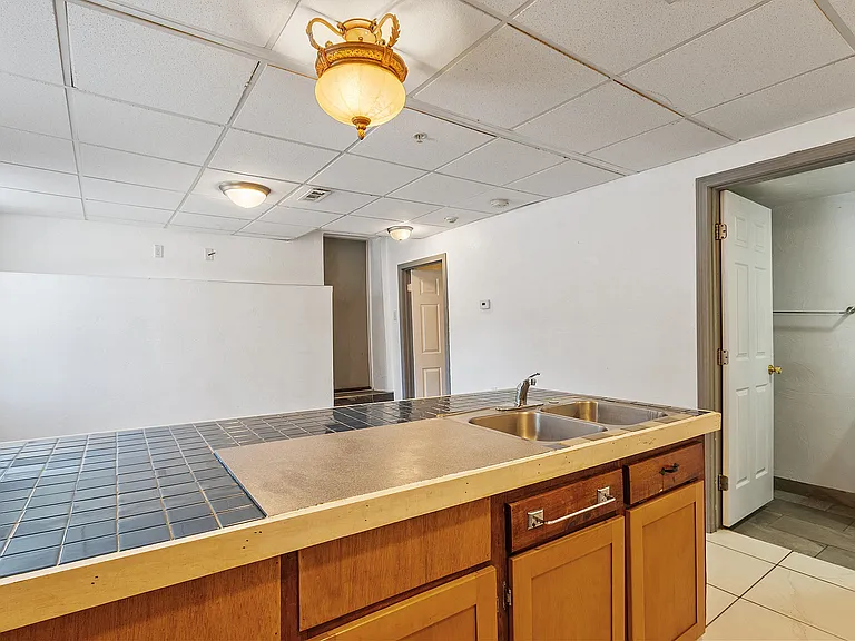 40 Aetna St #G2 — Photo 2