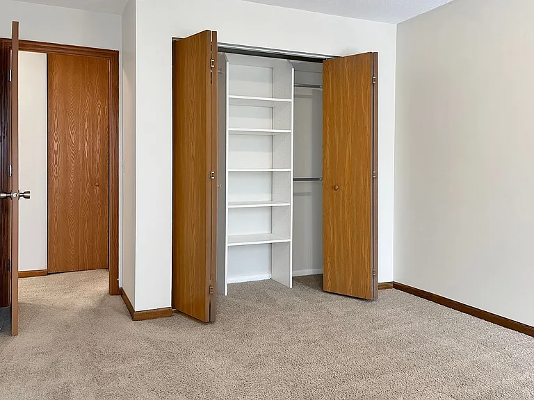 View Pointe Apartments — Photo 26