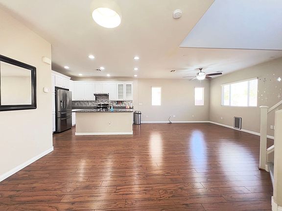 3rd image of 3074 Majella Ave