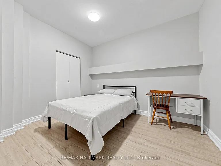 856B Millwood Rd — Photo 11
