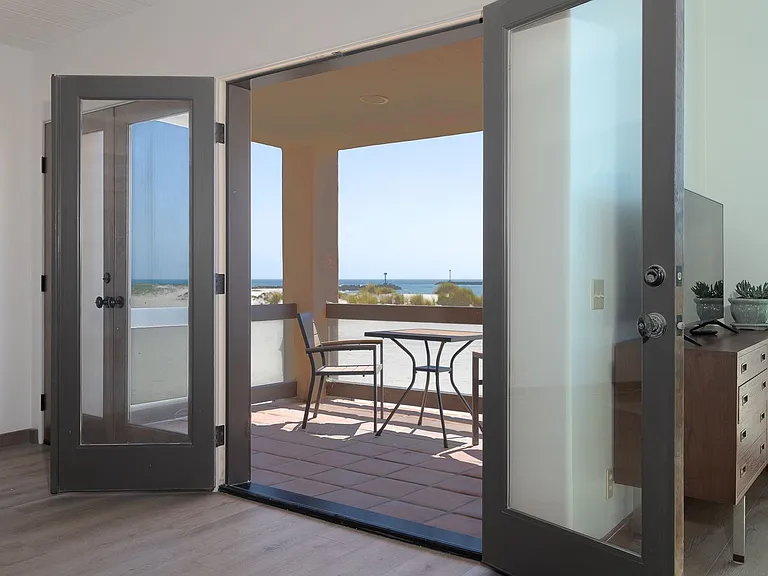 3265 Ocean Dr — Photo 19