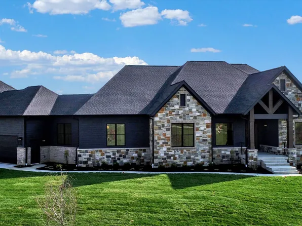 5035 Abington Way, Zionsville, IN 46077