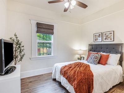 2211 24th Ave, Oakland, CA, 94601