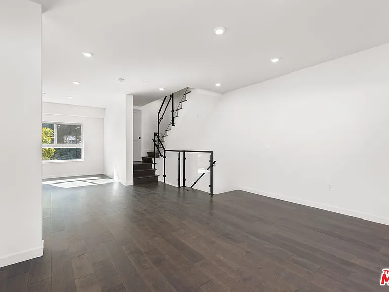 849 N Alta Vista Blvd #1 — Photo 10