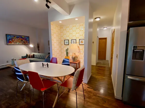 546 Laurel Ave APT 4, Saint Paul, MN 55102