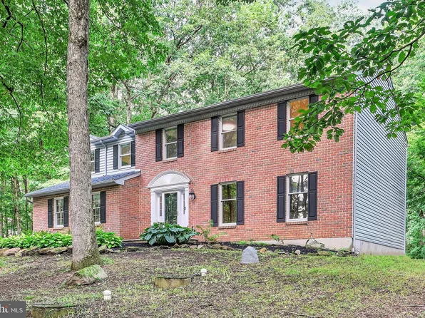 3196 Plow Rd, Mohnton, PA 19540