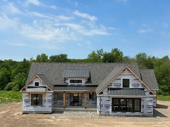 1567 Clearview Rd, Centre Hastings, ON K0K 3E0