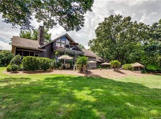 10101 Hatfield Rd, Charlotte, NC 28278