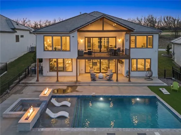 9317 Cottonwood Canyon Dr, Lenexa, KS 66219