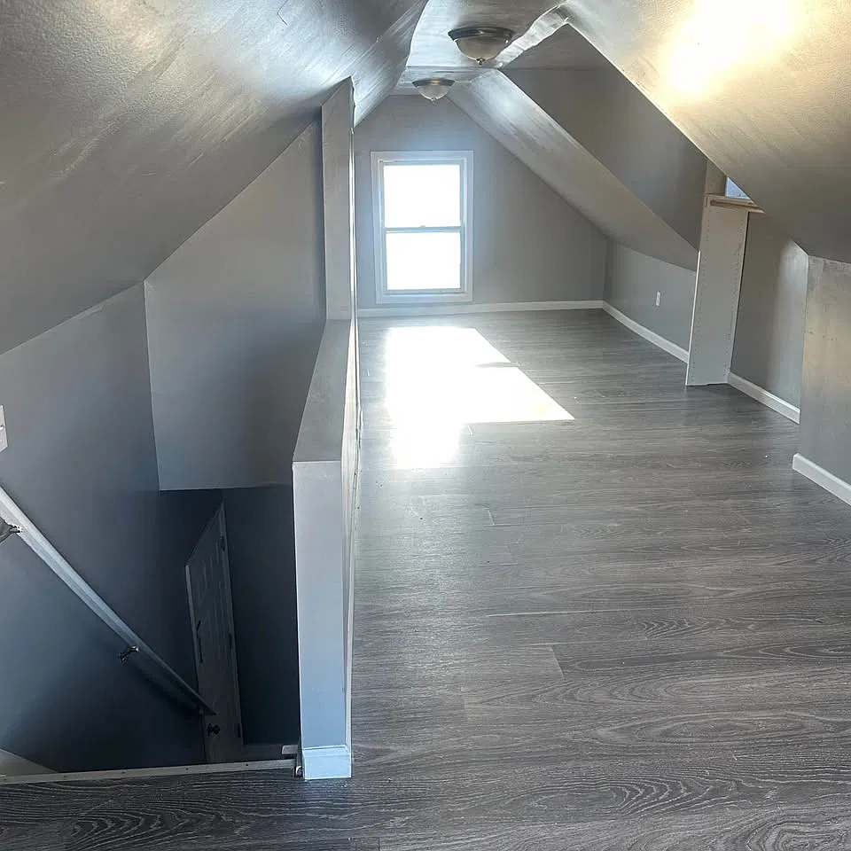 2 bed, 646 sqft, $2,350 — Photo 2