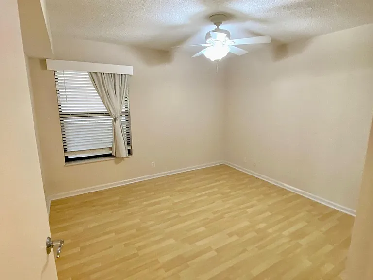5900 Camino Del Sol #206 — Photo 2
