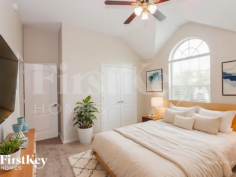 13206 Indigo Creek Ln — Photo 16