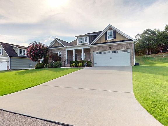 2nd image of 335 Kings Cove Ct NW