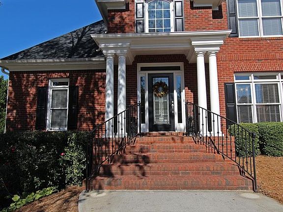 2nd image of 682 Grassmeade Way
