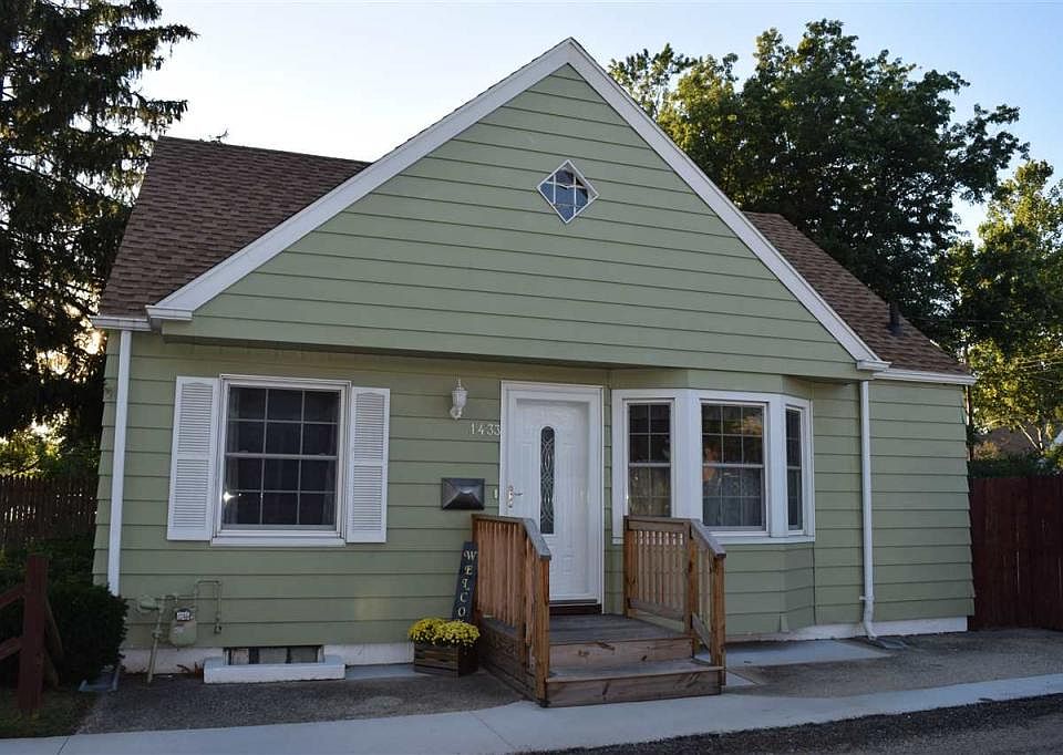 1st image of 1433 Mishawaka Ave