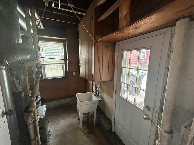 6160 McGuire St — Photo 23
