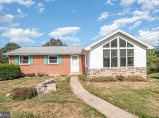 5102 Irene Dr, Harrisburg, PA 17112