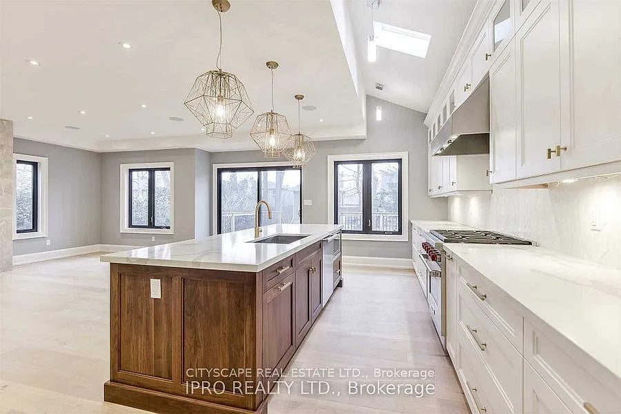 5 bed, $9,500 — Photo 3