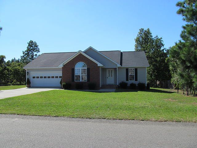 Great home in Sunset Ridge!