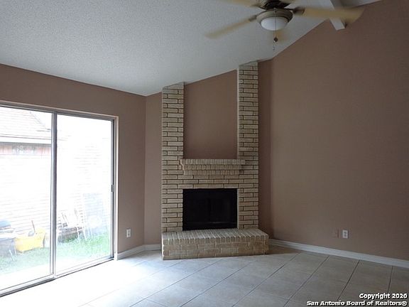 3rd image of 6323 Candlecrest Ct